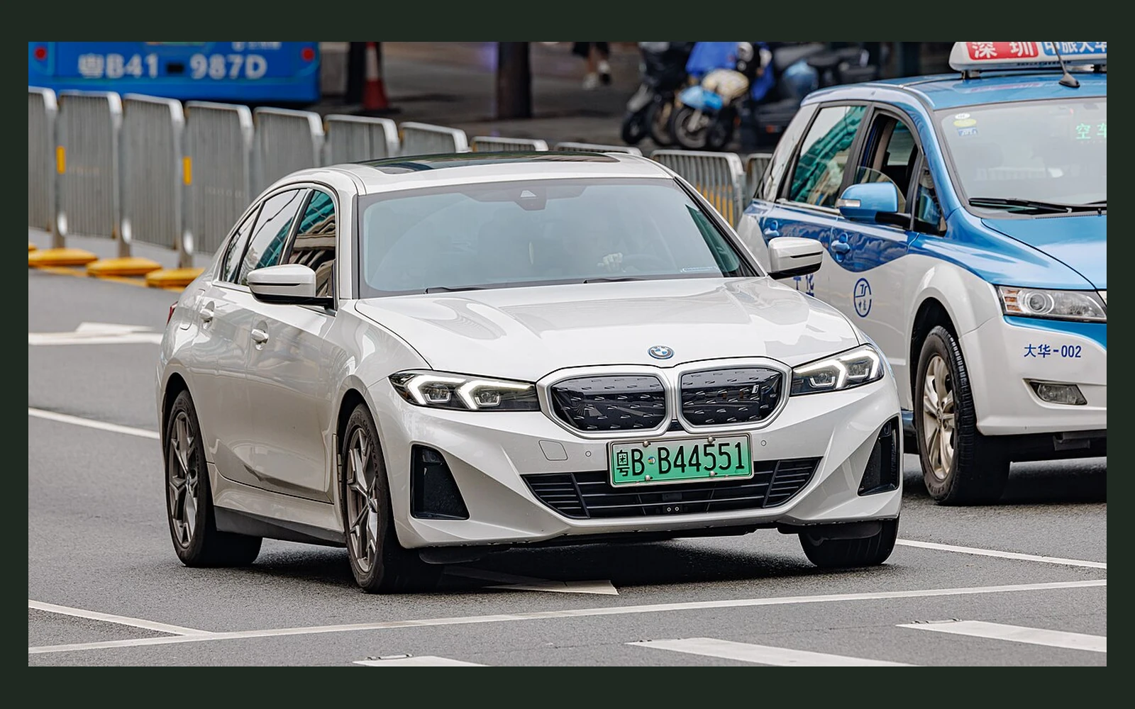 Фото модели BMW I3
