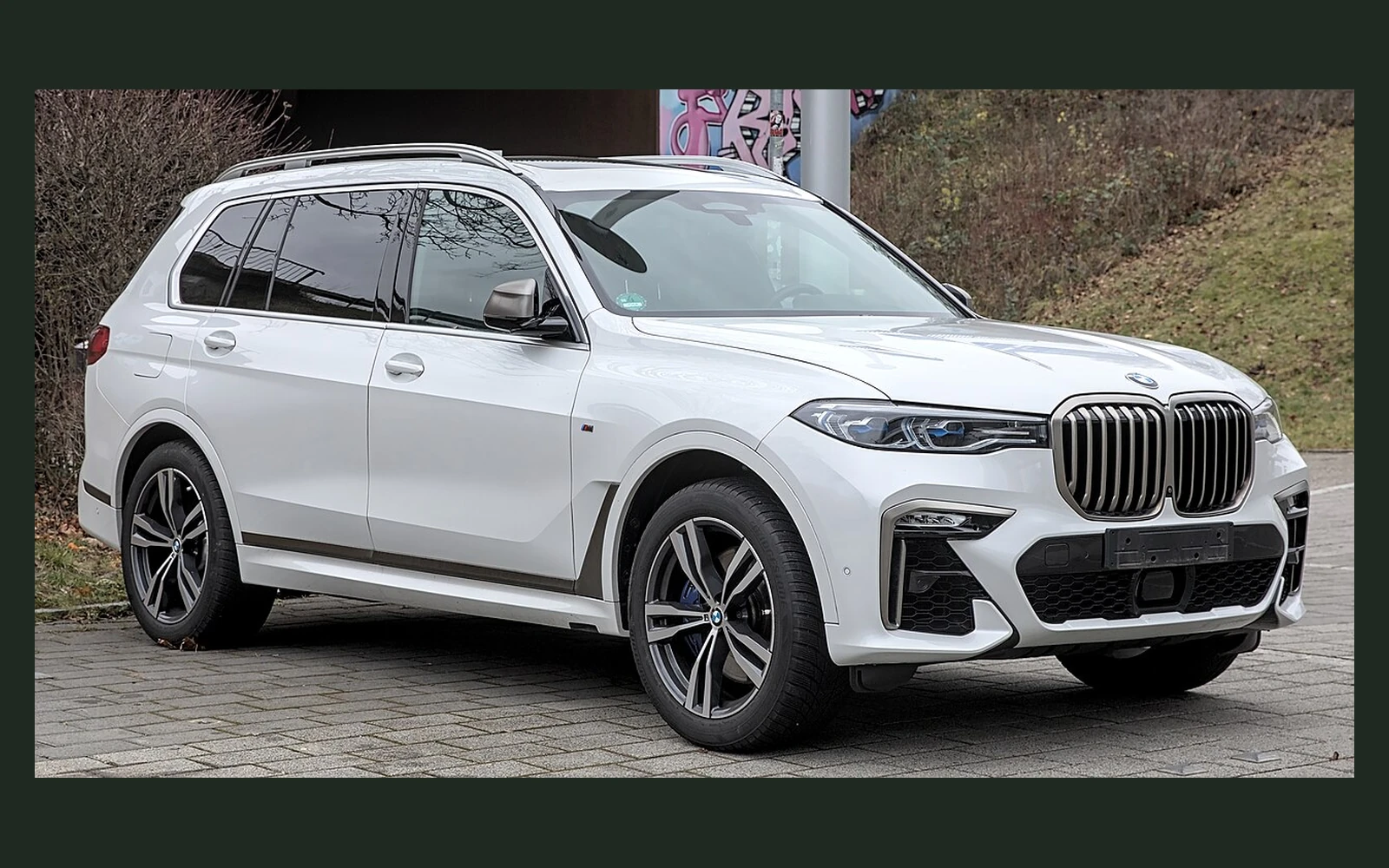 Фото модели BMW X7