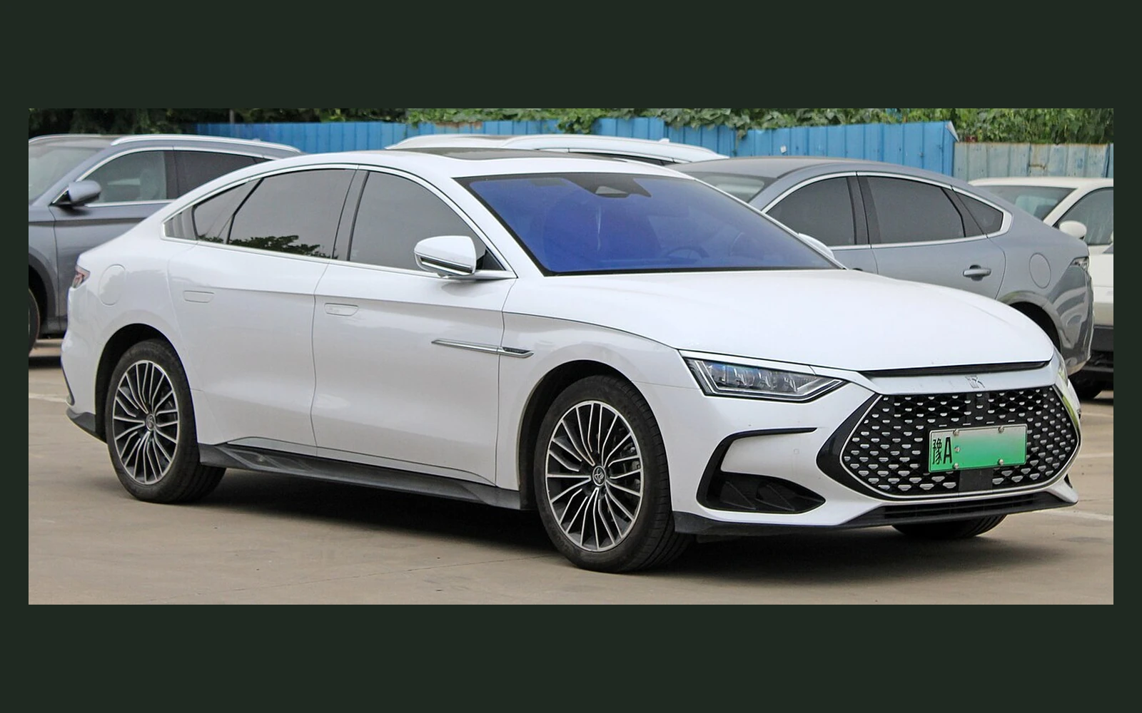 Фото модели BYD Han