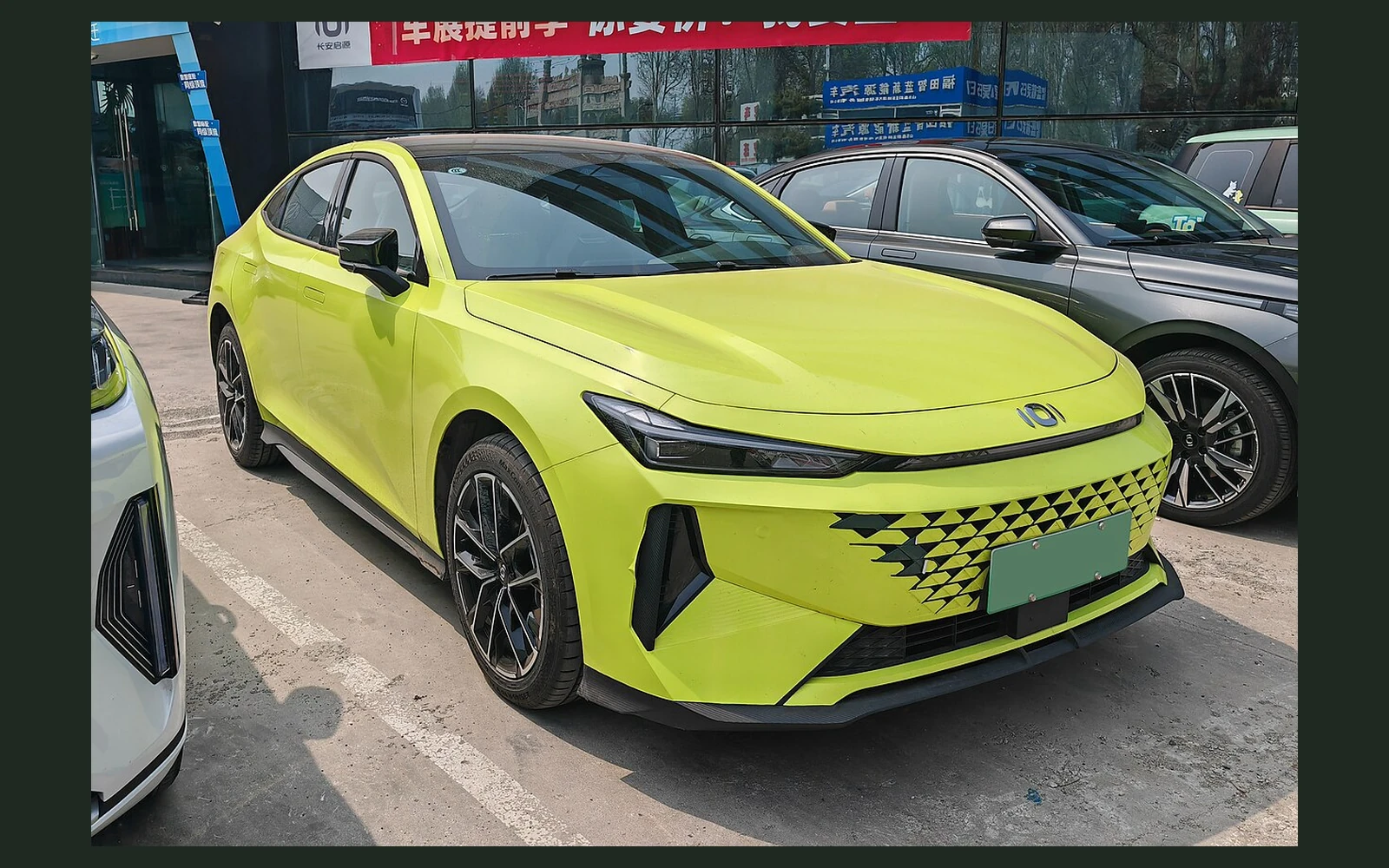 Фото модели Changan Qiyuan A06