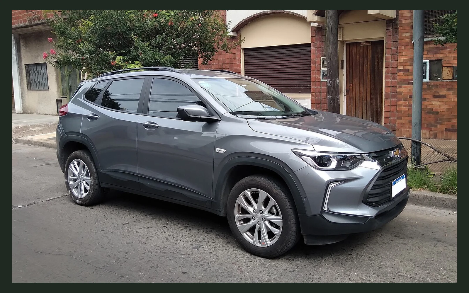 Фото модели Chevrolet Tracker