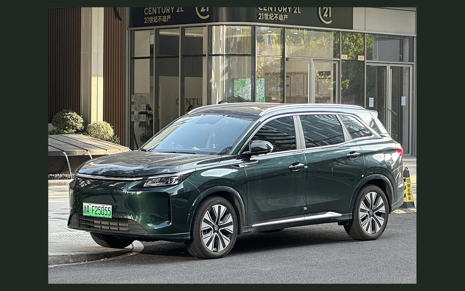 Фото модели Dongfeng Landian E5 Plus
