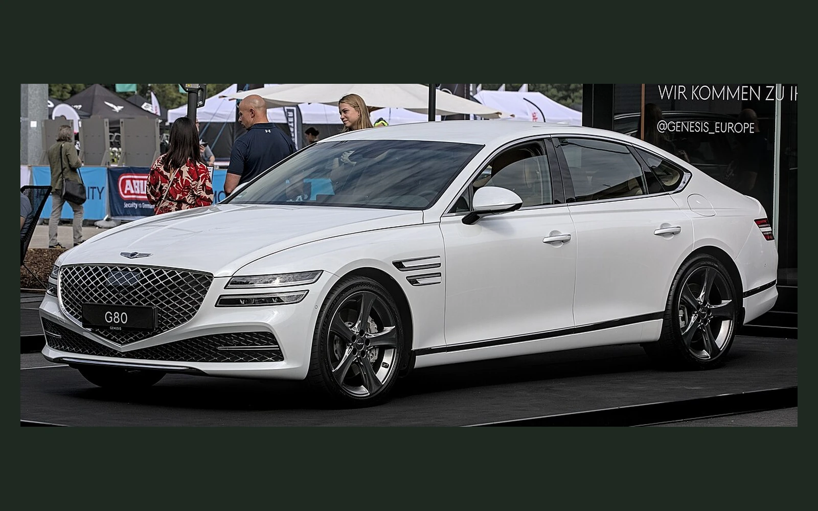 Фото модели Genesis G80