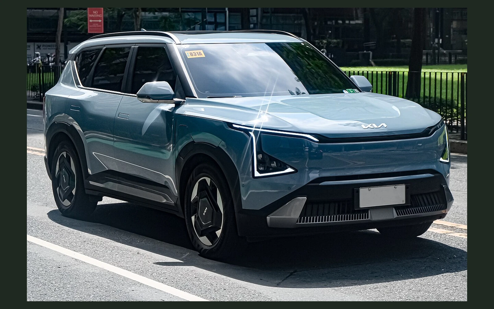 Фото модели Kia Ev5