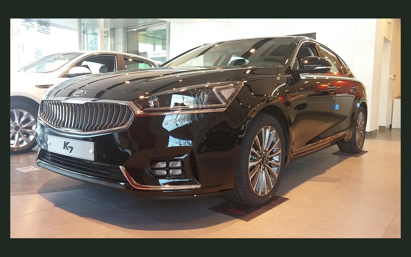Фото модели Kia K7