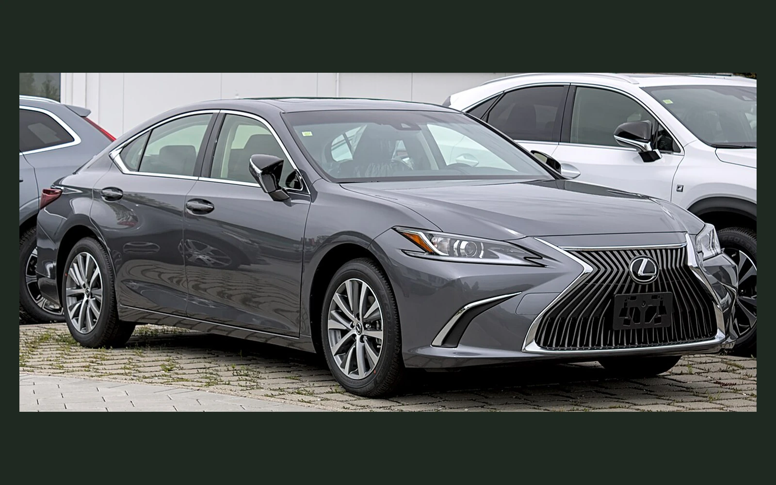 Фото модели Lexus ES