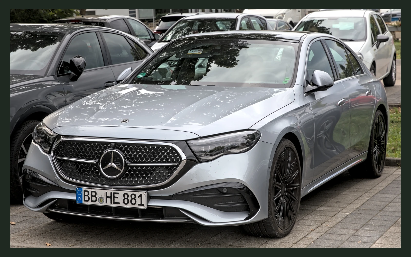 Фото модели Mercedes-Benz E-Класс