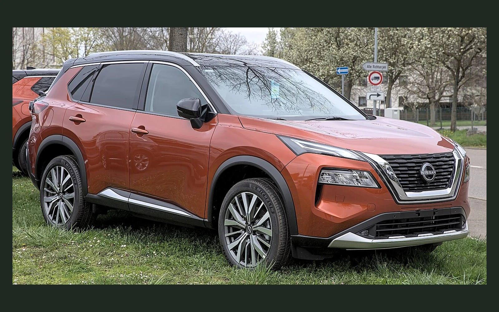 Фото модели Nissan X-Trail