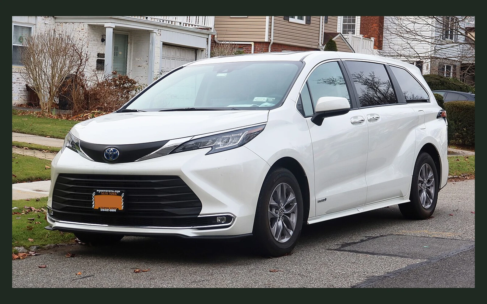 Фото модели Toyota Sienna