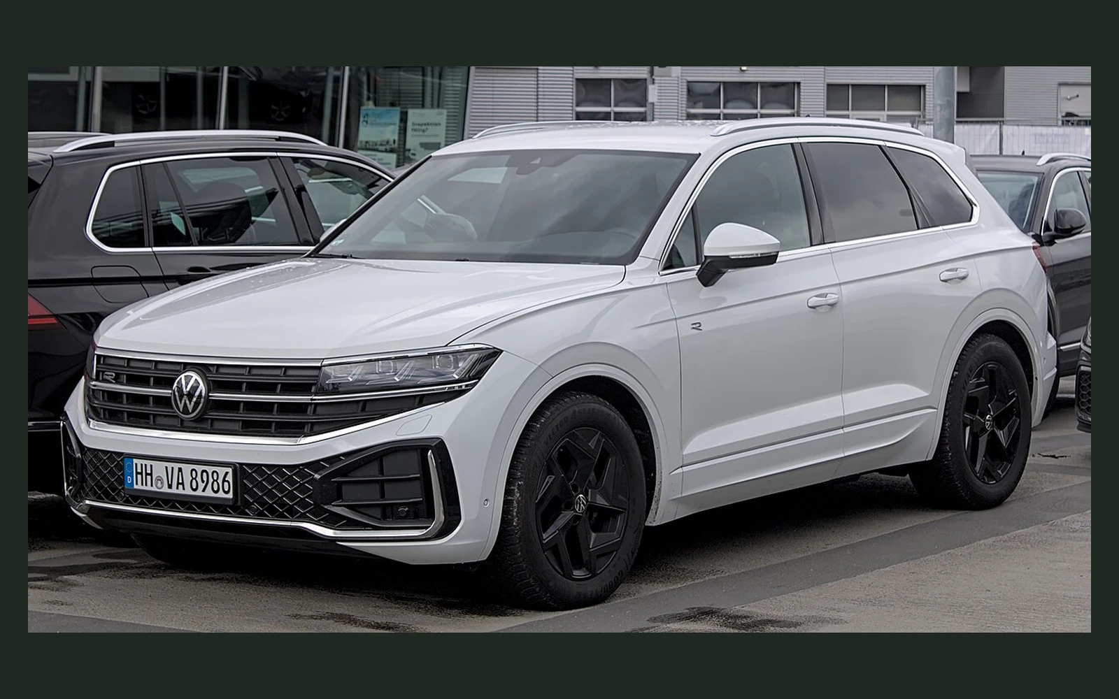 Фото модели Volkswagen Touareg